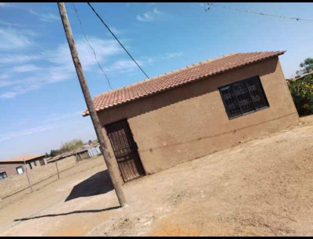 2 BEDROOM HOUSE FOR SALE IN WINTERVELDT WARD 3